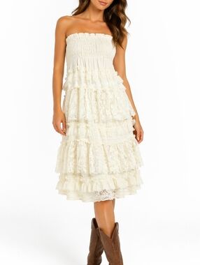 Rancho Estancia Smocked Strapless Layered Ruffle Lace Embroidery Midi Dr…